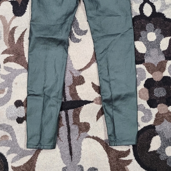 GB Skinny Jeans Coated Green Slimming Women's Sz M - Picture 9 of 14